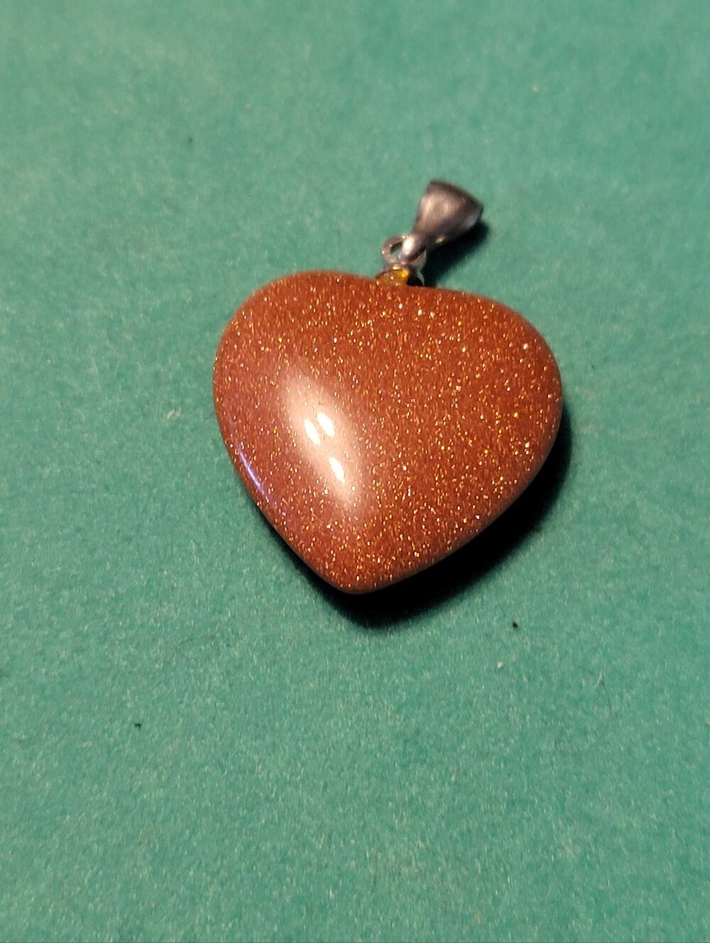 Heart-Shaped Goldstone Pendant Necklace - Brown Sparkle
